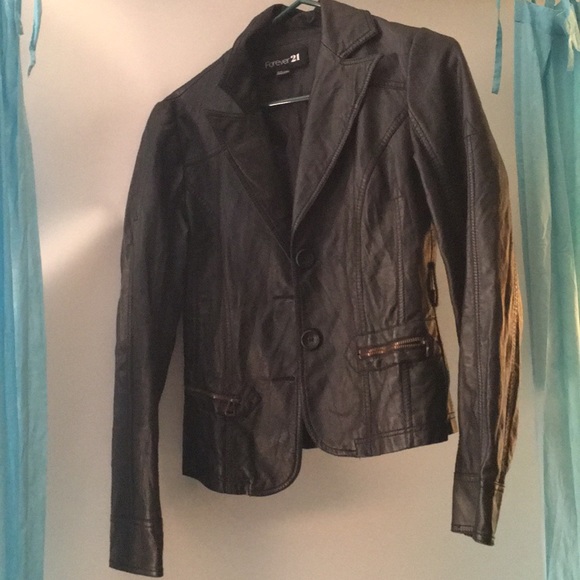Forever 21 Jackets & Blazers - FINAL SALE Forever21 Vegan Leather Jacket!